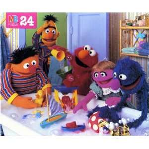  Sesame Street 24 Piece Puzzle   Ernie Bathtub Scene with 