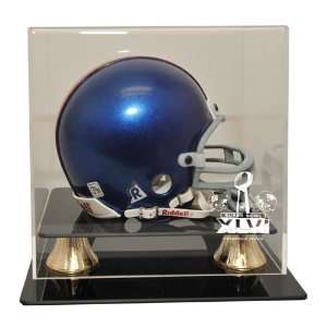  BSS   SB46 Patriots vs. Giants Dueling Mini Helmet 