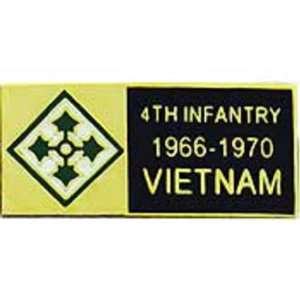  U.S. Army 4th Infantry Division Vietnam Pin 1 1/8 Arts 