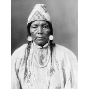  1915 photo Daughter of Chief Kamakur, Nez Perc tribe, half 