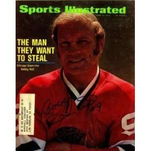 Bobby Hull autographed Sports Illustrated Magazine (Chicago Blackhawks 