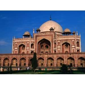  Mughal Architecture on Decorated Facade of Humayuns Tomb 