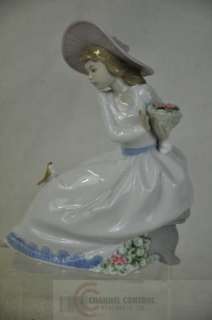 26427 NAO By Lladro  The Nightingales Song # 1345 NEW IN ORIGINAL BOX 