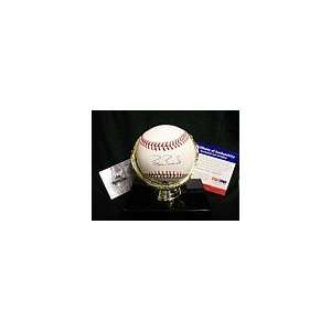 Barry Bonds Autographed Baseball PSA/DNA Bonds Authenticated with 
