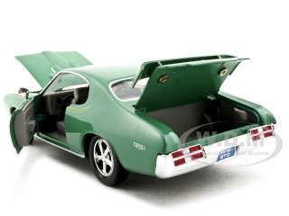 1969 PONTIAC GTO JUDGE GREEN 124 DIECAST MODEL CAR BY MOTORMAX 73242 