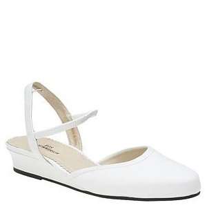   Womens Angelina Dress Shoe White Softy Size 6 M 