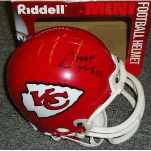  Marvin Minnis Autographed Mini Helmet   Riddell Sports 