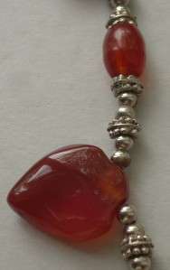 VINTAGE CARNELIAN / RED AGATE with SILVER TONE TEXTURED BEADS NECKLACE 