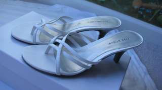PREDICTIONS WHITE STAPPY WOMEN SHOES SANDALS SZ 9 NEW  