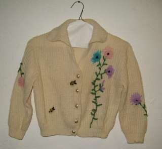   VINTAGE 1950s Novelty BUMBLE BEES AND FLOWERS WOOL CARDIGAN SWEATER