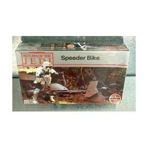   Wars Return of the Jedi Speeder Bike Model Kit MPC Ertl Toys & Games