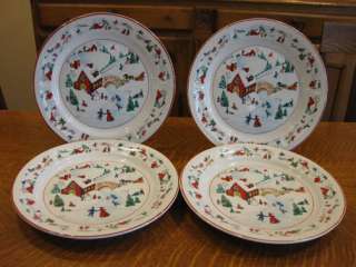   CHRISTMAS PATTERN 10 7/8 DINNER PLATES with no chips, cracks or