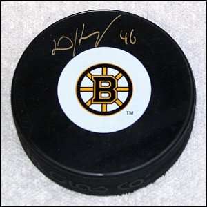  David Krejci Autographed Hockey Puck   pucks   Autographed 