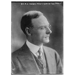 Dr. R.E. Vinson,Pres. of Univ. of Tex.