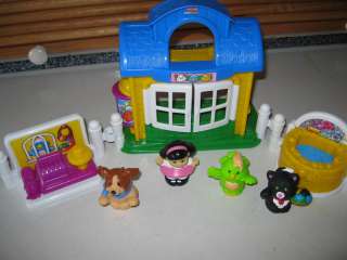 Fisher Price Little People Discovery Village Pet Shop  