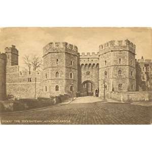   Vintage Postcard Henry VIII Gateway at Windsor Castle Windsor England