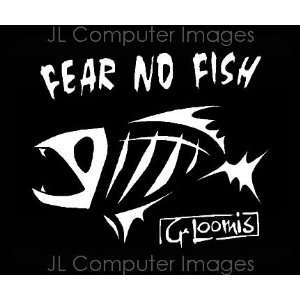  FEAR NO FISH G. LOOMIS WHITE DECAL 6 X 5 Automotive