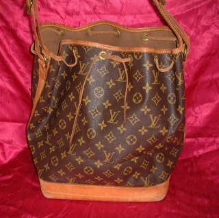 Authentic Louis Vuitton Noe shoulder duffle bag  