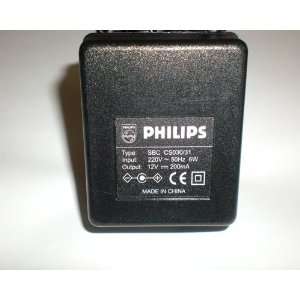    Philips Adapter   SBC CS030/31 (UK PLUG, 220v) Electronics