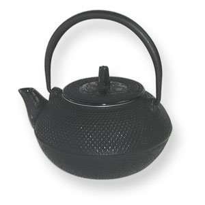 Black Tetsubin 13 oz Cast Iron Teapot with Infuser & Trivet  