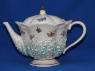 LENOX TEAPOT LILY OF THE VALLEY, BUTTERFLIES MINT  