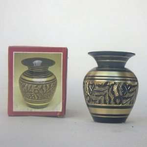   REAL SIMPLEHANDTOOLED HANDCRAFTED ETCHED BRASS JAR