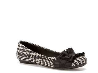 Fergalicious Alana Houndstooth Flat   DSW