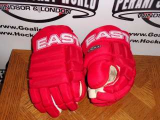GAME WORN~ Detroit Red Wings Easton Synergy Hockey Gloves 14.5 ~NR 