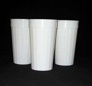 100 32 OZ WHITE TUMBLERS PLASTIC DRINKING GLASSES  