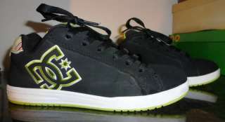DC Shoes. Size 6.5, Woman or Junior/Girls. Super Cute  