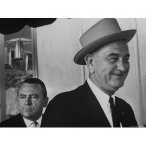  President Lyndon B. Johnson During 6 State Poverty Tour 