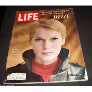   May 5, 1967   MIA FARROW COVER Various, Photo Illustrated Books