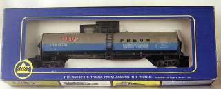 HO AHM 5297 Dupont Freon Tank Car w/box UTLX 85780  