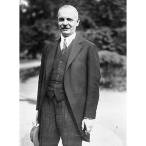  1923 photo Former Chancellor Wilhelm Cuno, three quarter 