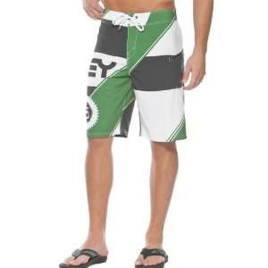 Oakley Intense Mens Boardshort Surfing Pants   Atomic Green / Size 34