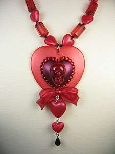   TARANTINO LOVE HATE POP UP HEART NECKLACE IN RED 33 INCH NEW W/BAG