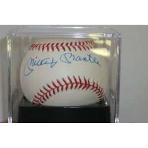 Signed Mickey Mantle Baseball   Oml Psa dna Nm mt 8 5   Autographed 