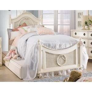    Emmas Treasures Twin Poster Bed   Lea 606 930 Bed