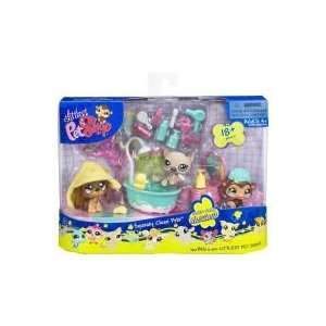   Pet Shop Figures Themed Playset Messiest Bathtime (Squeaky Clean Pets