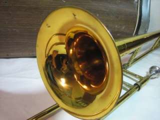 F40) King Cleveland 605 Trombone w/ Case  