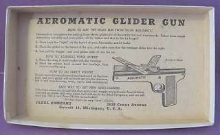   Aeromatic GLIDER GUN & Balsa Wood Glider Plane Toy in Original BOX